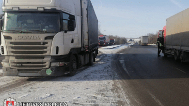 Neblaivus vilkiko vairuotojas iš Lenkijos bandė papirkti pareigūnus