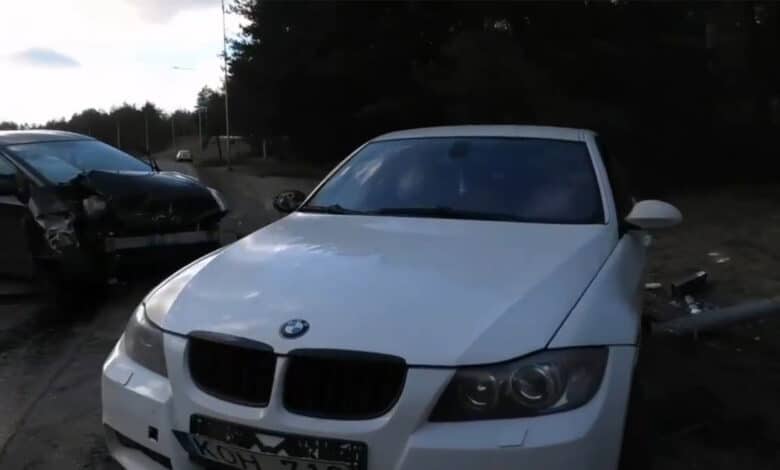 Sostinėje neblaivus BMW vairuotojas išlėkė prieš eismą ir sukėlė avariją