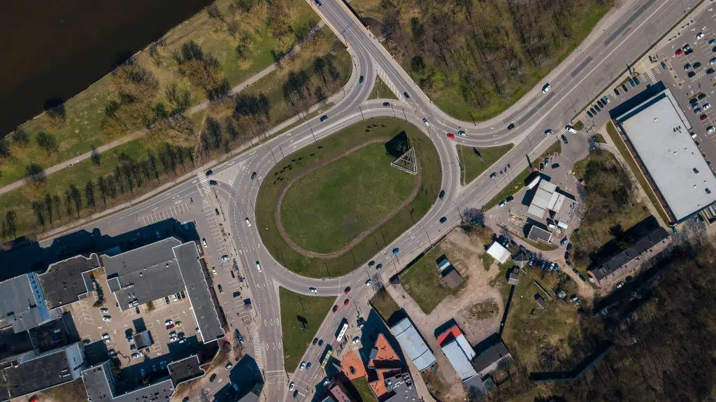 Kauno kelininkai ruosia neeilini isbandyma iki rugsejo remontuos viena pagrindiniu transporto mazgu miesto centre