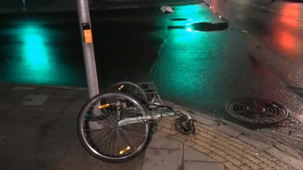 Vilniuje neblaivaus vairuotojo naktį partrenkta moteris žuvo vietoje 1 Vilniuje neblaivaus vairuotojo nakti partrenkta moteris zuvo vietoje 2