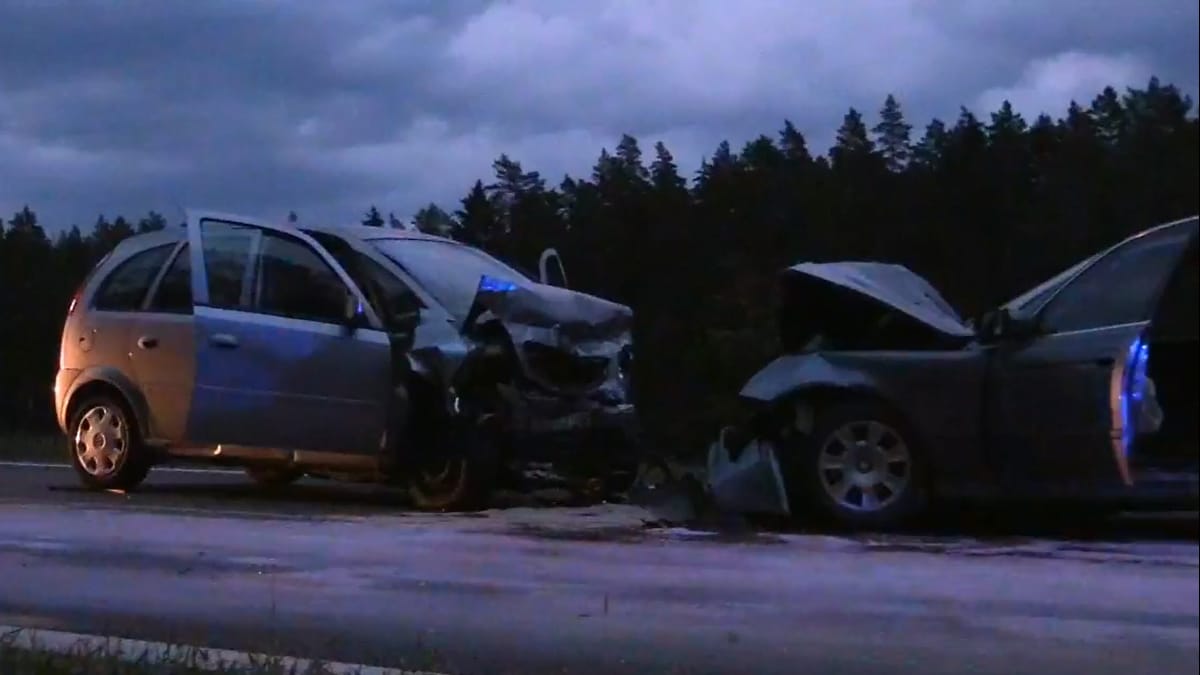 Tragiška avarija Trakų rajone: po kaktomušos su „BMW“ žuvo „Opel“ vairuotoja