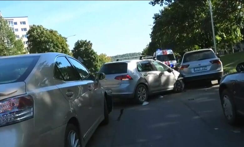 Masinė avarija Vilniuje: „VW“ apgadino 6 automobilius ir užblokavo eismą