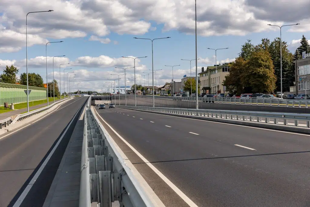 Oficialiai uzbaigtas Liepkalnio ir Zirniu g. viadukas jau duoda teigiamu pokyciu 5