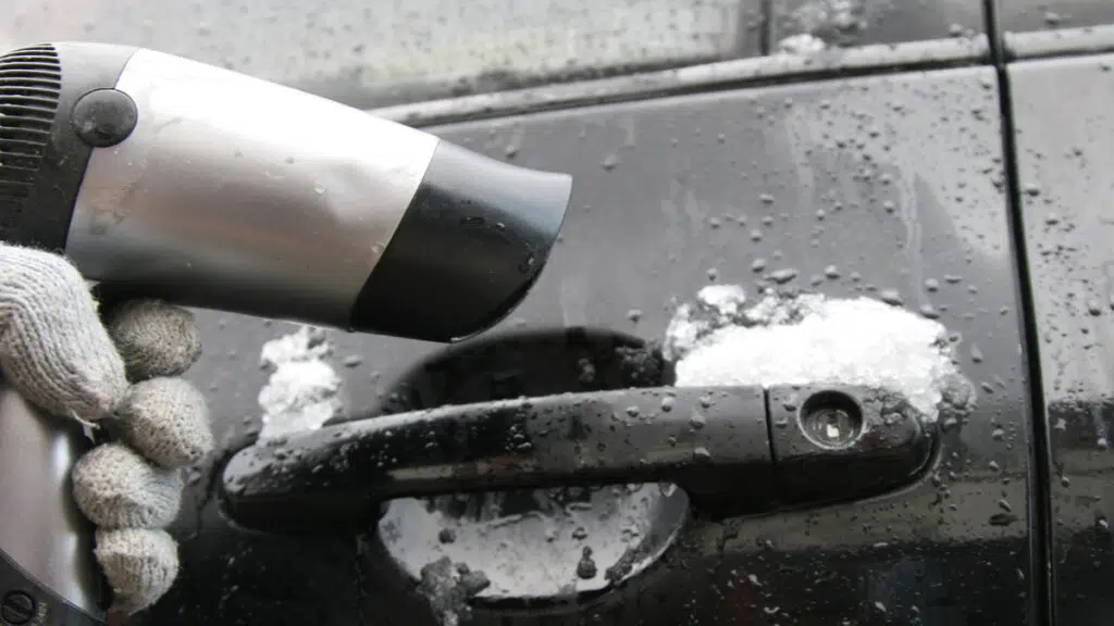 uzsalusiu automobilio dureliu atsildymas plauku dziovintuvu