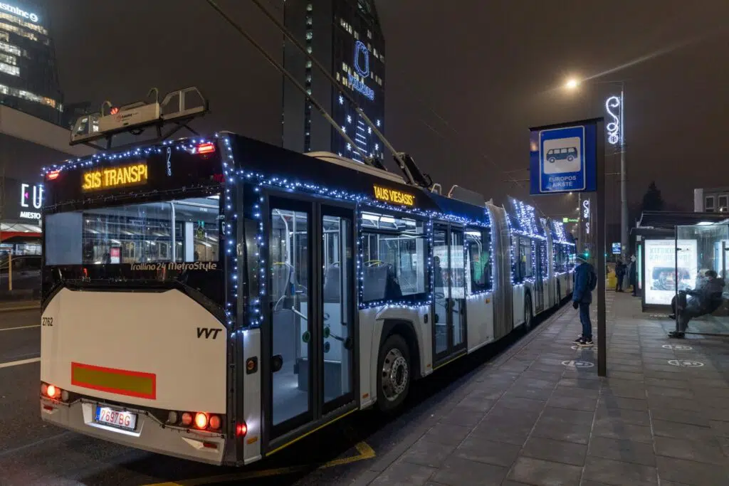 vilniaus viesasis transportas ilgas troleibusas is galo