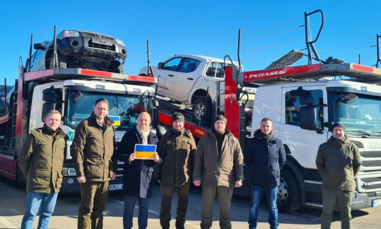 Išlydėta 70 automobilių Ukrainos civilinėms tarnyboms