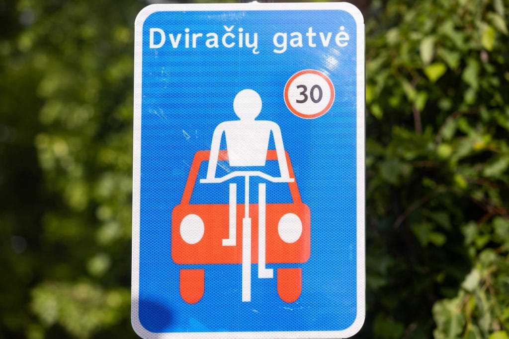 Eismo naujoves Vilniuje dviraciu gatves ir placiau taikomos A A eismo juostos 3
