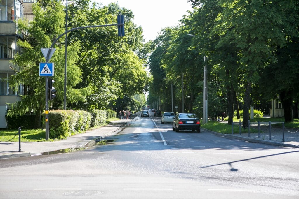 Issukis Kauno vairuotojams – daugiau patogumu pestiesiems nuo liepos 4 d. laikinai uzdaromas eismas Vyduno al. ir Radvilenu pl. atkarpose 2