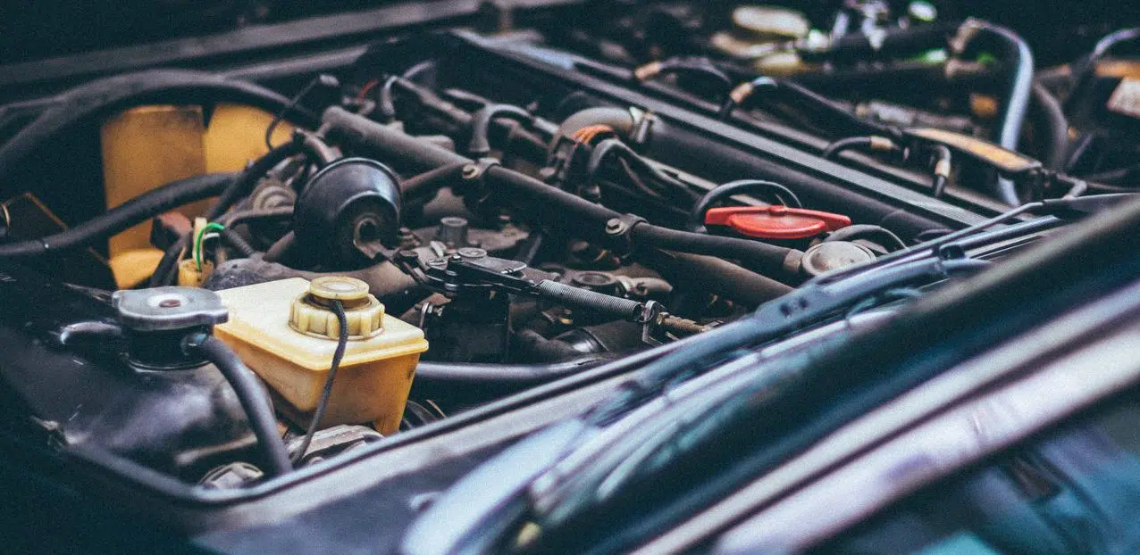 automobiliu dalys ir eksploataciniai skysciai