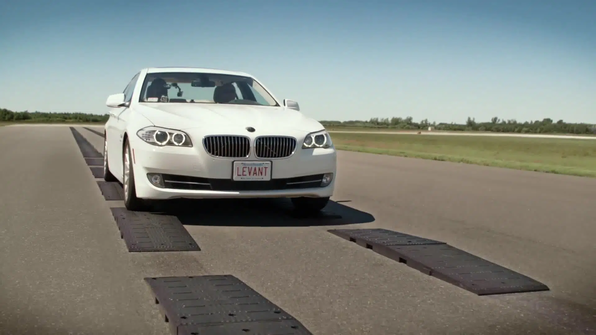 automobilio patikros testas bmw