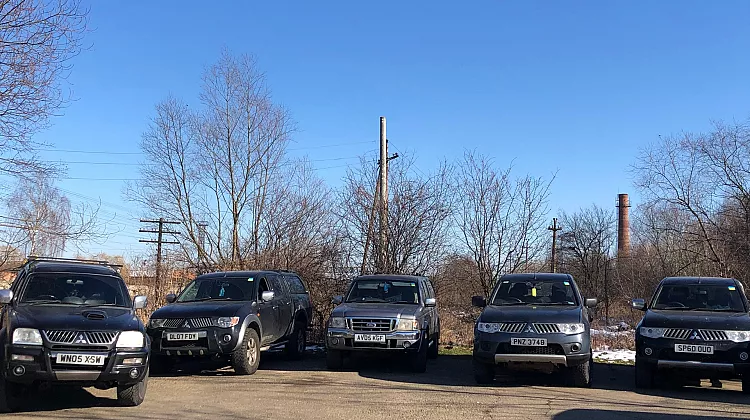 Jeeps for Peace pristato britu pikapus ir kitus reikmenis Ukrainai 2