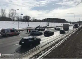 Per savaitę šalies keliuose užfiksuoti 43 eismo įvykiai, sužeisti 62 žmonės
