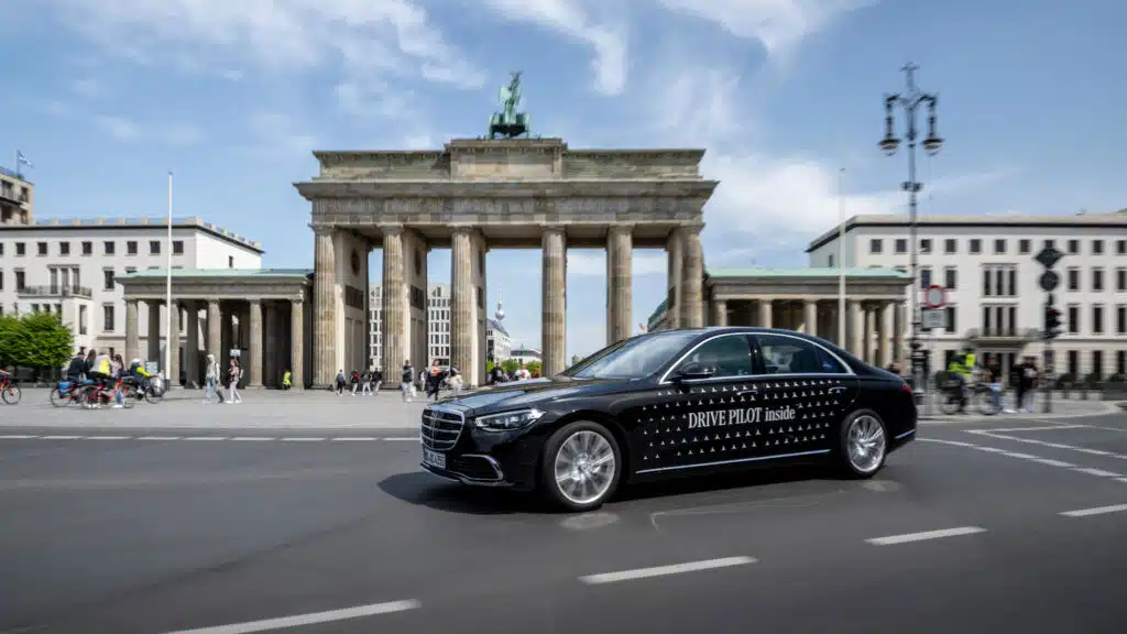 mercedes benz drive pilot