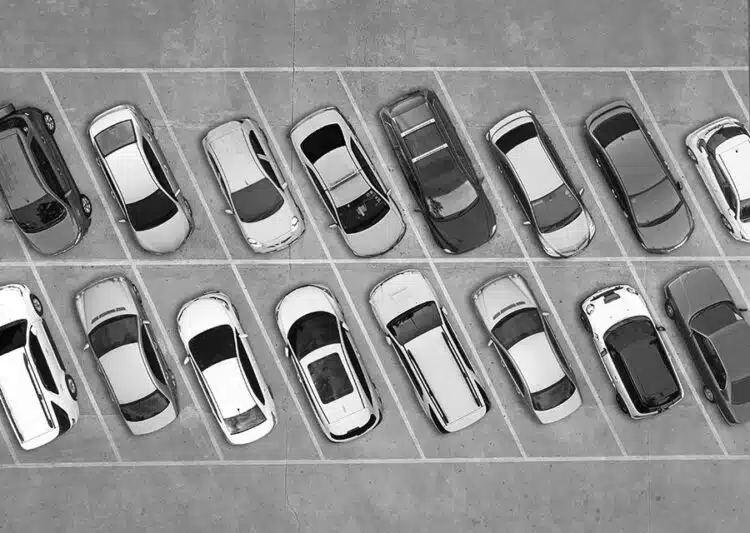 automobilio statmenas ir lygiagretus parkavimas