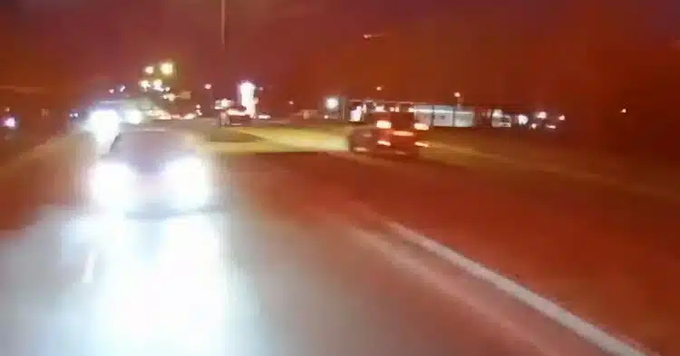 kadras is galines vaizdo kameros policijos tarnybiniame automobilyje