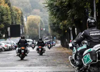 Kelių policija ruošiasi patruliuoti motociklais