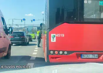 Policijos pareigūnai tikrino viešojo transporto vairuotojus