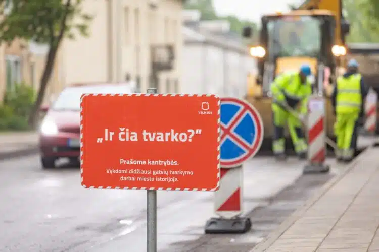 ir cia tvarko asfaltavimo darbai vilniuje