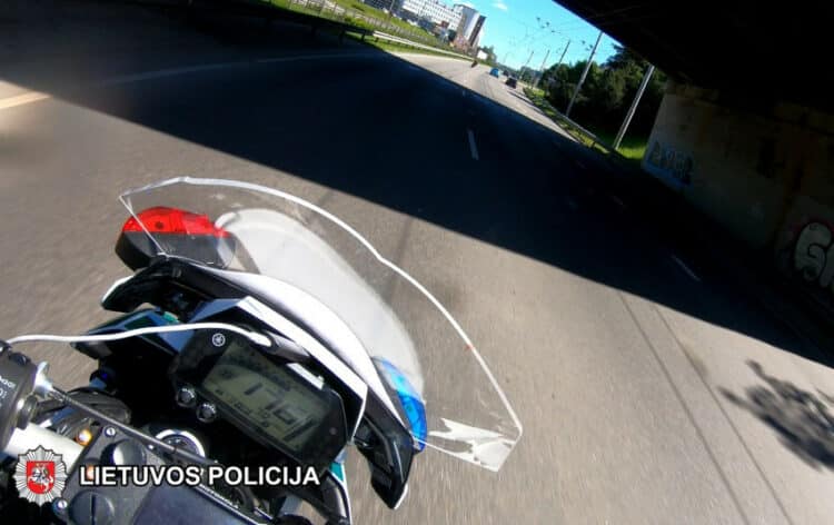 lietuvos policijos tarnybinis motociklas