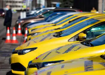 mokomieji vairavimo automobiliai vairuotojo pazymejimas ukrainieciai
