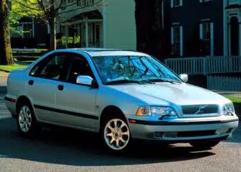 volvo v40
