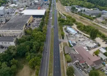 Vilniaus gatvėse per mėnesį paklota 15 km naujo asfalto