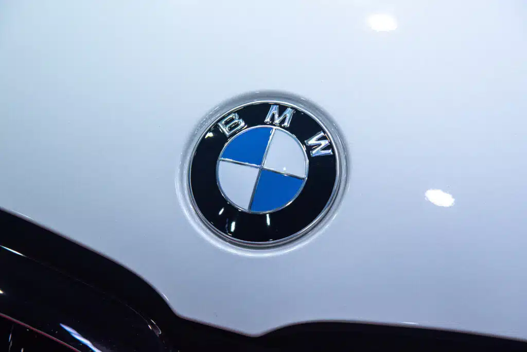 bmw automobilio logotipas