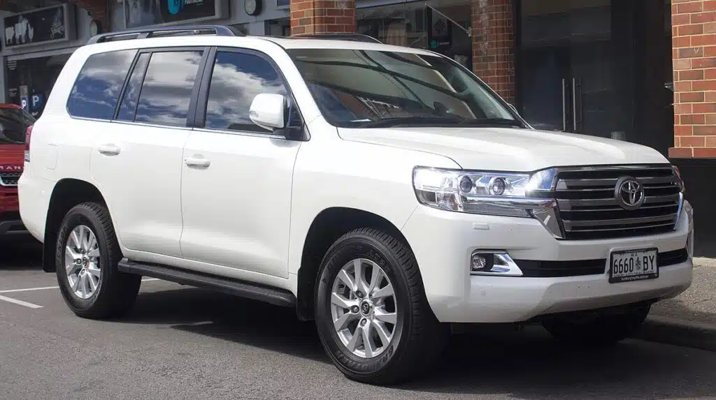 toyota land cruiser 2018