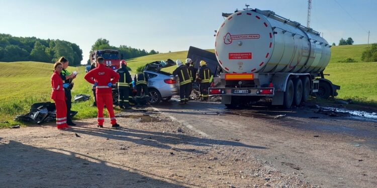 Tragišką avarija Šilalės rajone nusinešė BMW vairuotojo gyvybę