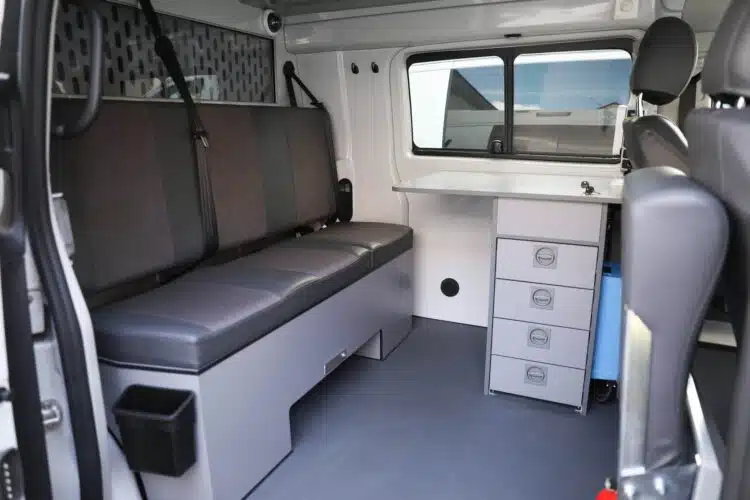 lietuvos policijos nauji mercedes benz vito automobiliai