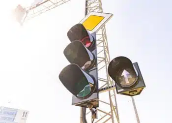 sviesoforas viesajam transportui
