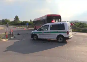 Avarija-Riešėje-žuvo-jaunas-su-autobusu-susidūręs-motociklo-vairuotojas