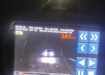 Savaitgalio greičio rekordininkas Vilniuje: BMW mieste skriejo beveik 190 km/val.