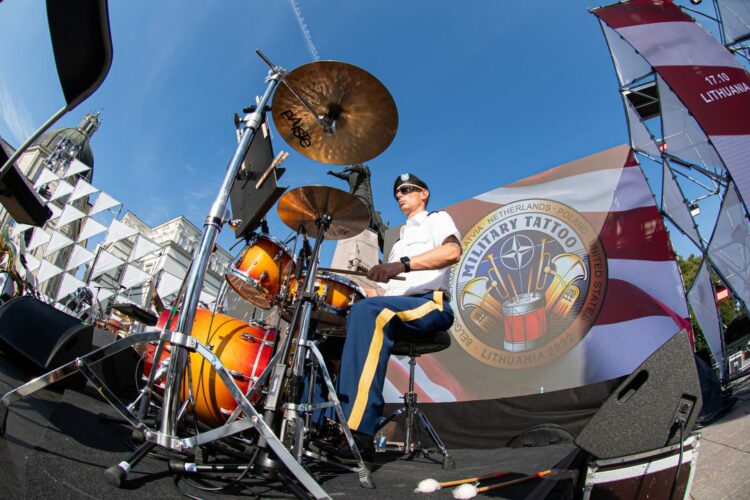 nato kariniu orkestru festivalis