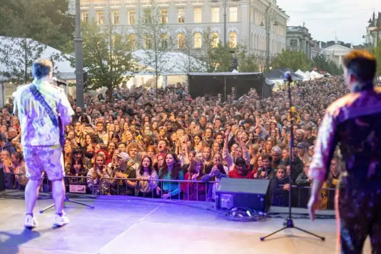sostines dienos minia zmoniu vilnius
