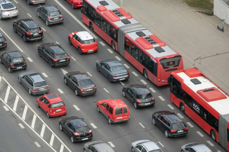 transporto priemones eismas autobusai viesasis transportas