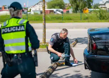 transporto priemoniu triuksmo patikra