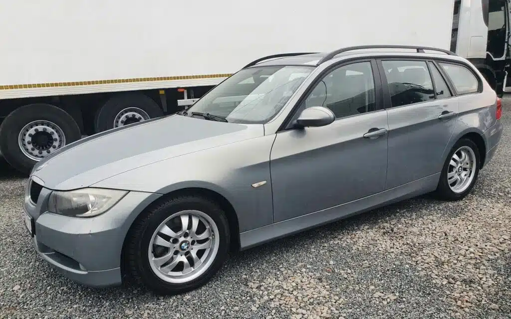 bmw e91 universalas automobilis