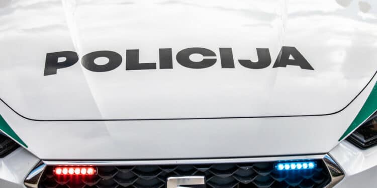 seat tarnybinis policijos automobilis svytureliai