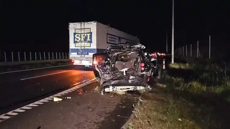 Tragiška avarija Grigiškėse: vilkikas rėžėsi į sustojusį automobilį, žuvo vairuotojas