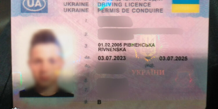 suklastotas vairuotojo pazymejimas ukrainos pilietis