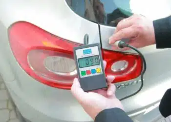 automobilio kebulo tikrinimas dazu storio matuokliu