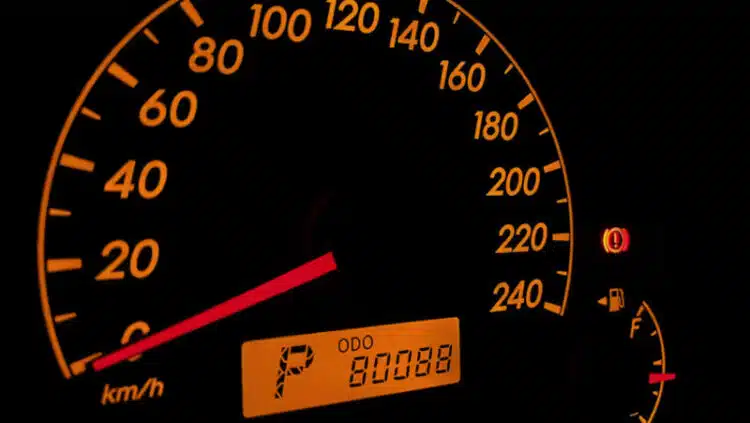 automobilio spidometras