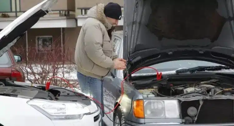 automobilio uzkurimas laidais