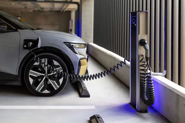 elektromobilis elektromobiliu ikrovimo stotele
