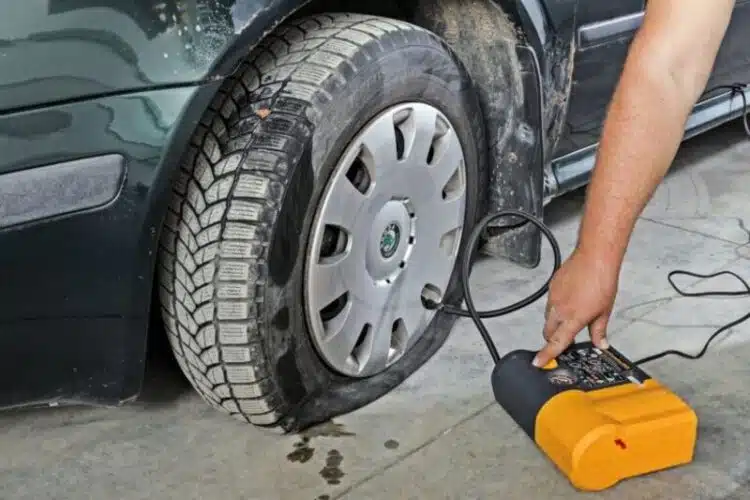 issileidusi automobilio padanga oro kompresorius