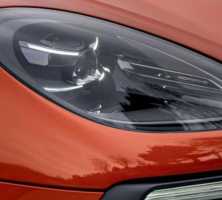 porsche macan 2023 priekiniai zibintai