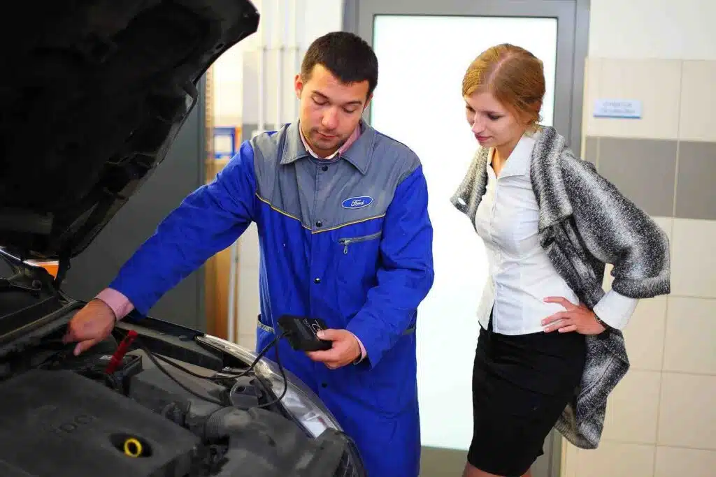 technine prieziura serviso darbuotojas