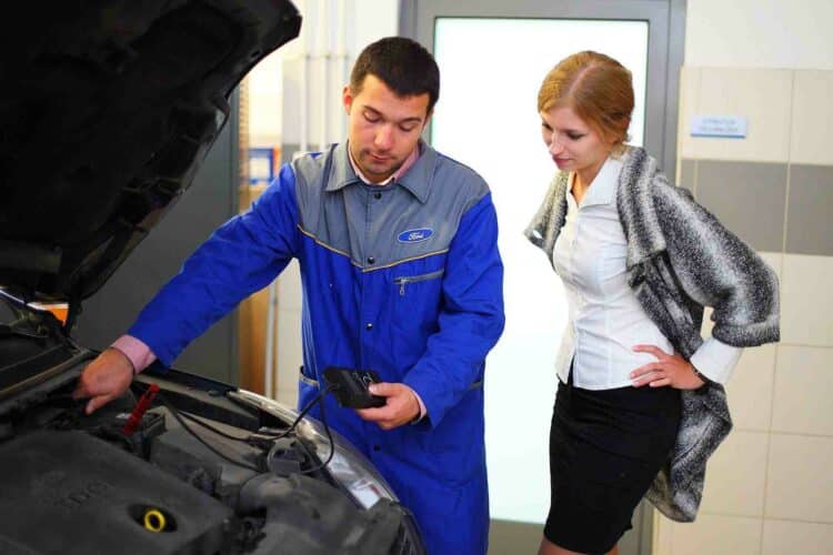technine prieziura serviso darbuotojas