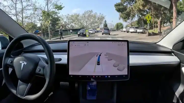 tesla pesciuju pereja pesciasis